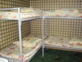 Хостел Жить Хорошо Ярославль Спальное место на двухъярусной кровати в общем номере для мужчин и женщин-5
